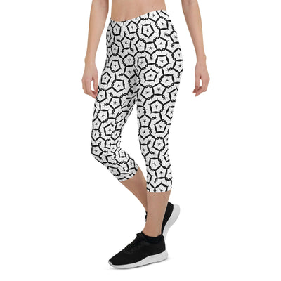 Monochrome Essence-Shards Capri Leggings at Design Dose